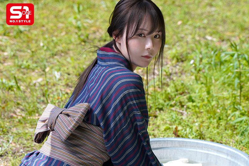 Cô gái thôn quê xinh đẹp là đồ chơi của tất cả đàn ông Miru